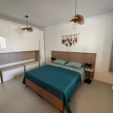 Casa Verde, Family For 4 , Wifi ,near Beaches 아파트
