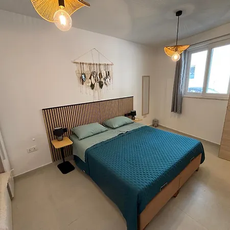 Casa Verde, Family For 4 , Wifi ,near Beaches 아파트