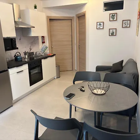 Casa Verde, Family For 4 , Wifi ,near Beaches 아파트