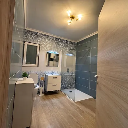 Casa Verde, Family For 4 , Wifi ,near Beaches 세인트폴스베이